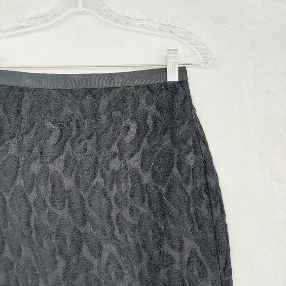 Ann Taylor Textured Black Animal Print Pencil Skirt P5767 - Picture 3 of 8